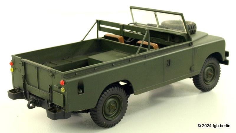 Italeri Land Rover 103 LWB